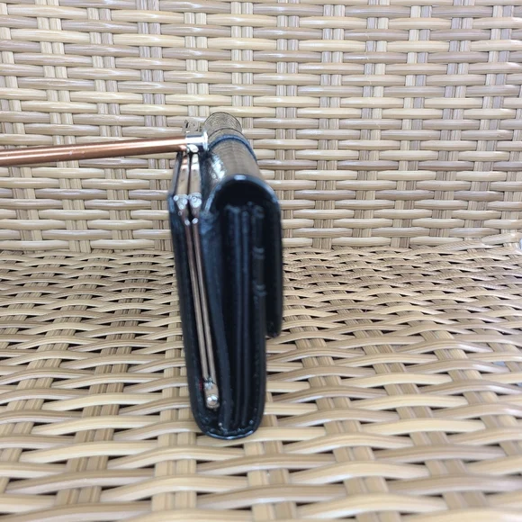 Silverlake Black Leather Crocodile Embossed Wallet Clutch Silver Buckle Accent - Picture 9 of 16